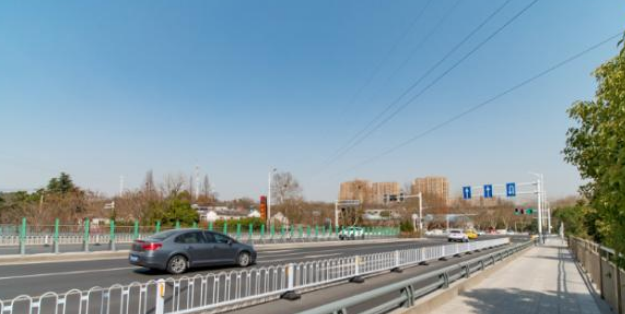 南京加固桥梁，优化慢行空间 太龙路整治完工